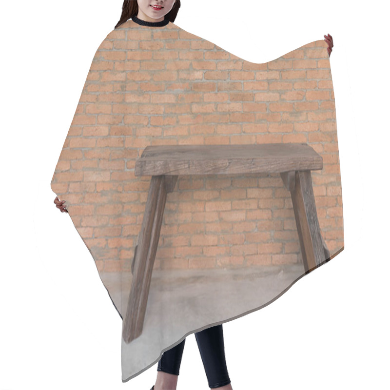 Personality  Wooden Bench Over Grunge Bricks Wall Background Hair Cutting Cape