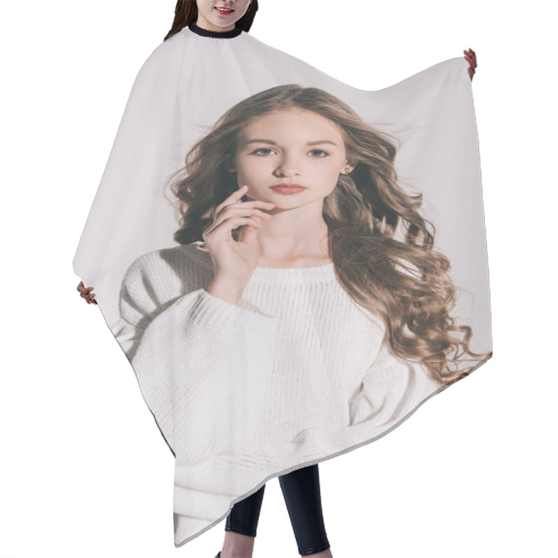 Personality  Beautiful Teenage Girl Hair Cutting Cape