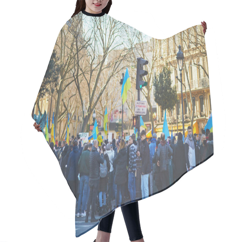 Personality  Paris, France - February 27, 2022: Massive Manifestation Against War In Ukraine On Place Saint-Michel In Paris, France Hair Cutting Cape