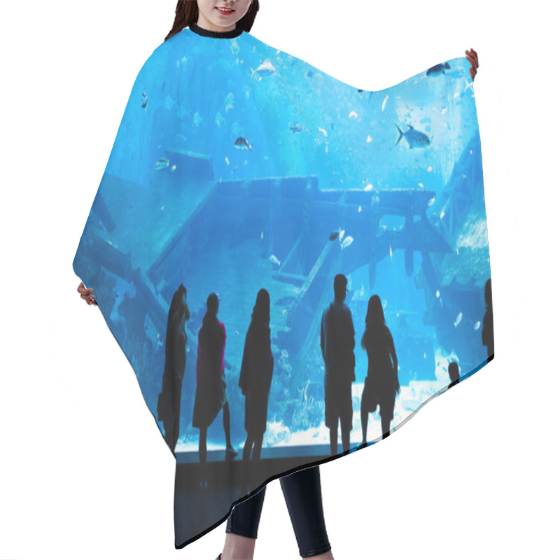 Personality  Large Aquarium In Singapore Hair Cutting Cape