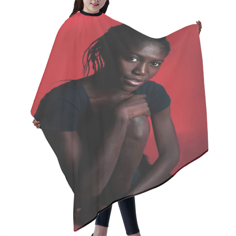 Personality  Dark Skin Model On The Red Background Hair Cutting Cape