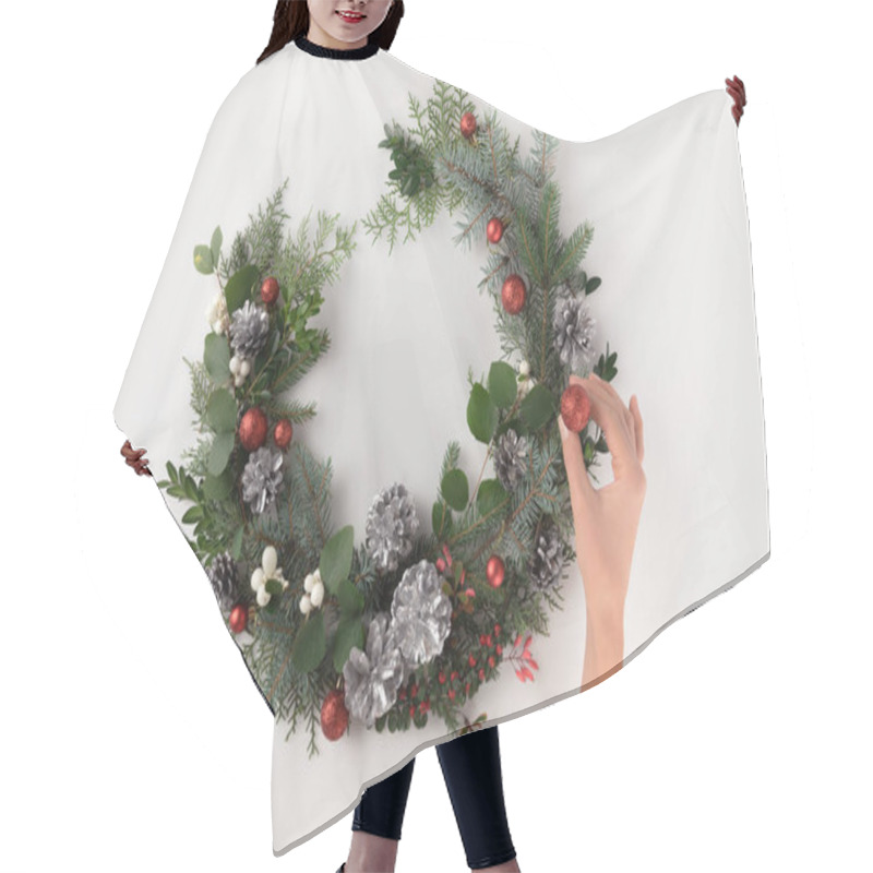 Personality  Hand Making Christmas Wreath  Hair Cutting Cape