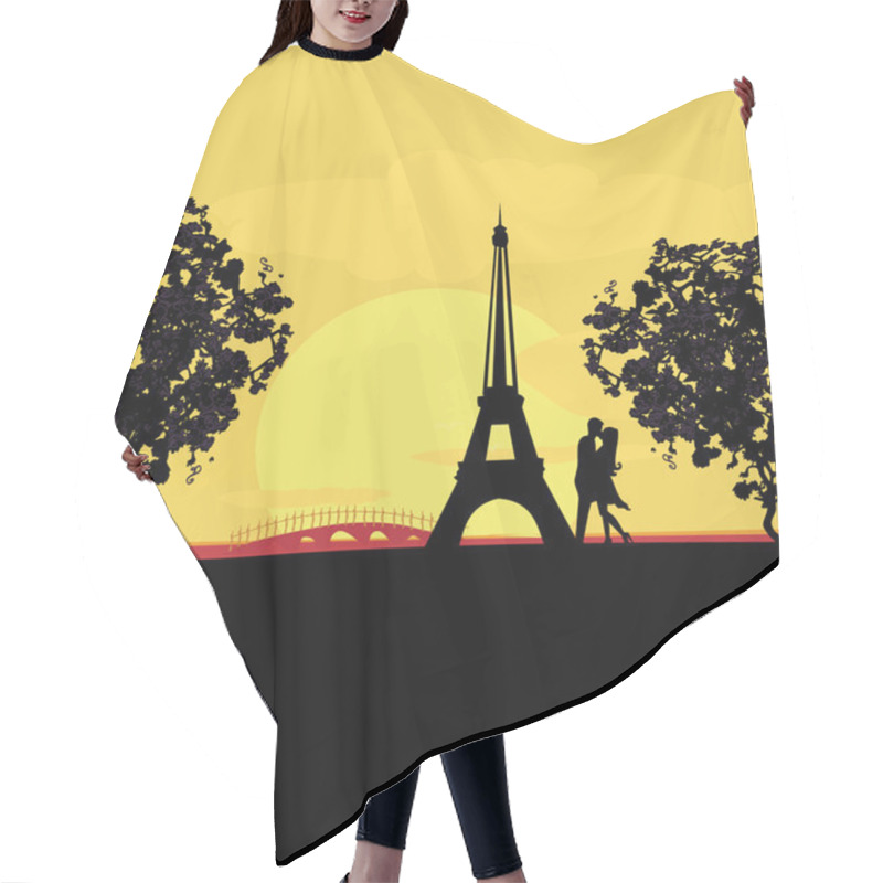 Personality  Romantic Couple In Paris Kissing Near The Eiffel Tower Retro Car Hair Cutting Cape