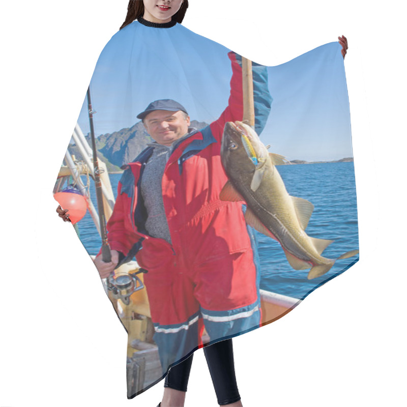 Personality  Fisherman With Big Fish And The Spinning Hair Cutting Cape