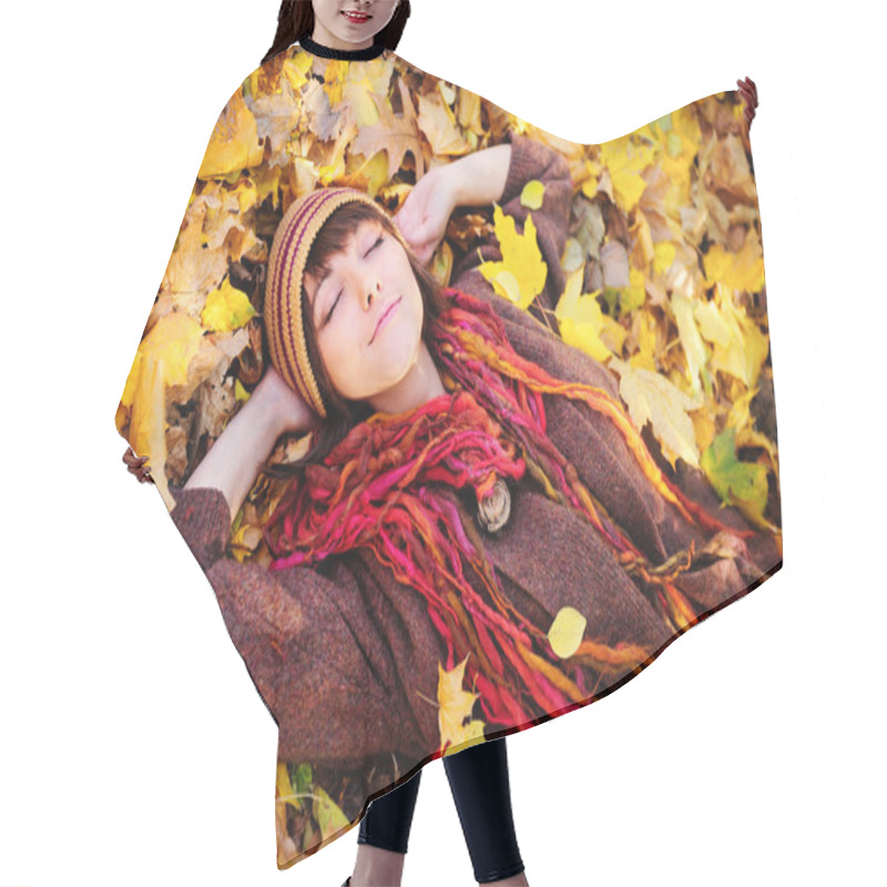 Personality  Girl Portrait Lying In Leaves. Hair Cutting Cape