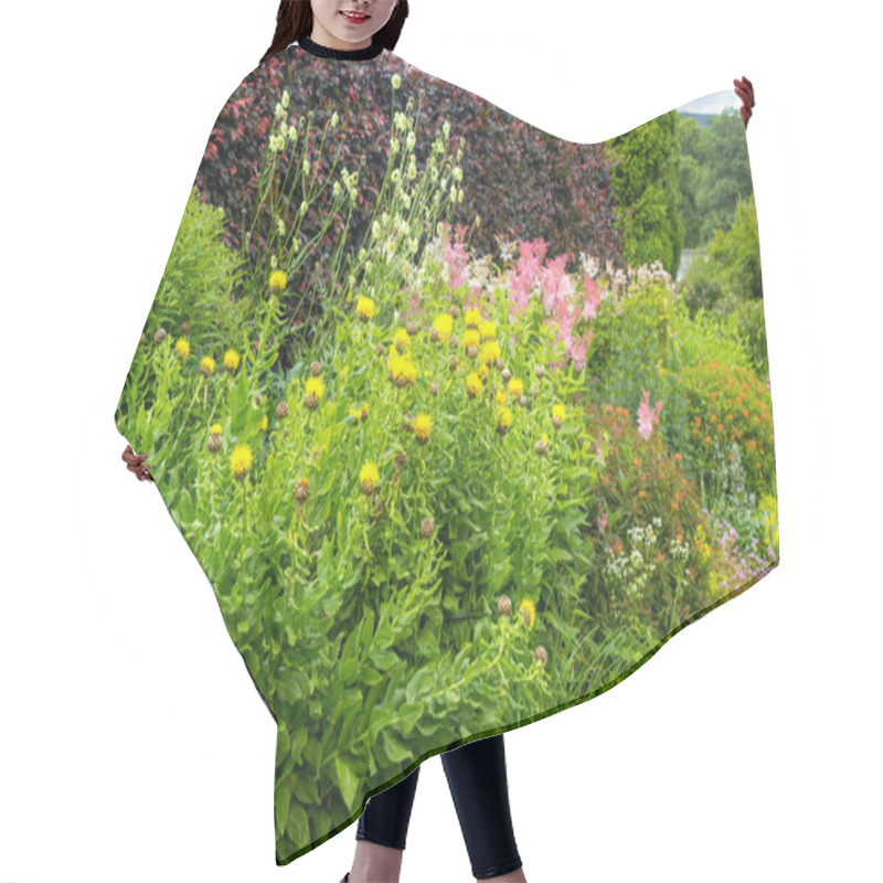 Personality  Beautiful Walled Garden, UK Hair Cutting Cape