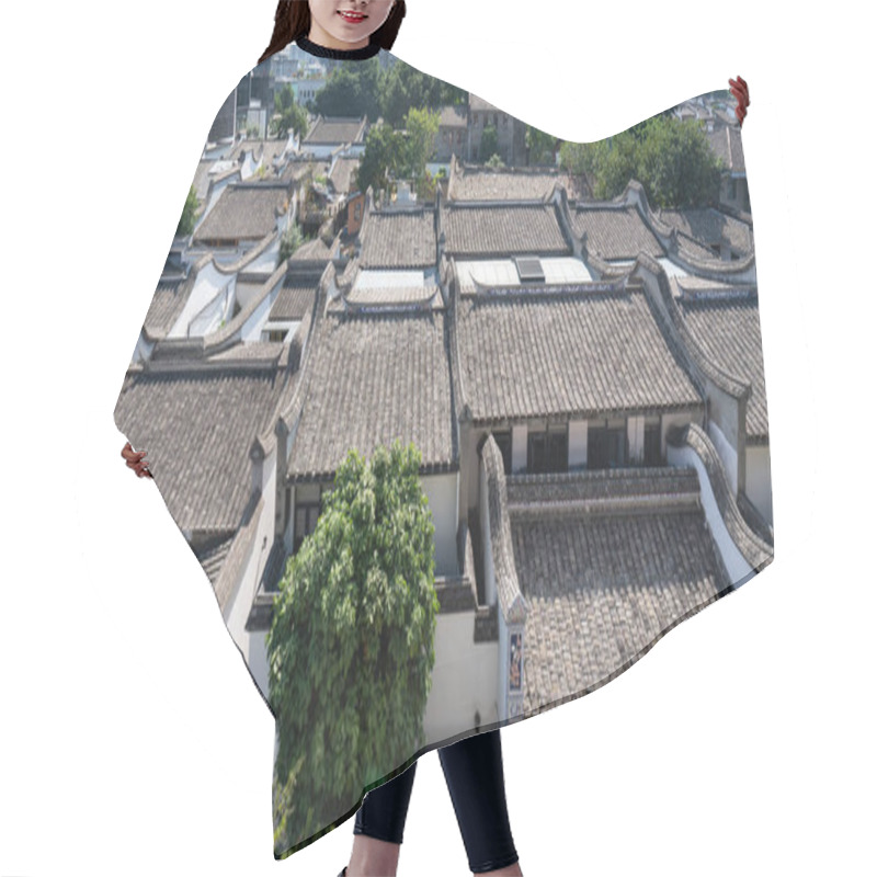 Personality  Ancient Residential Buildings In Fuzhou Hair Cutting Cape