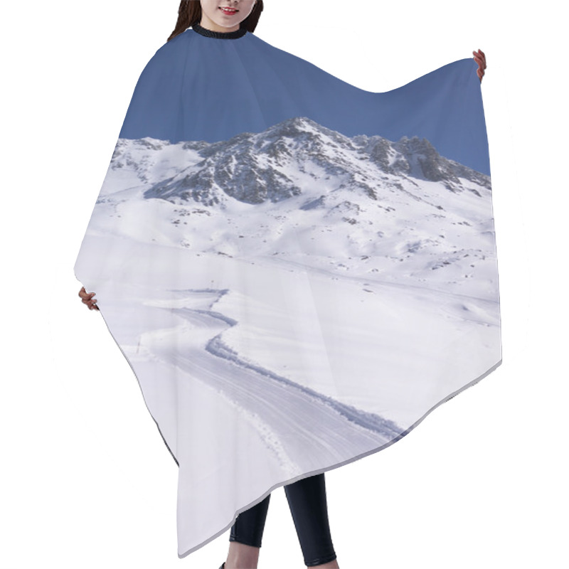 Personality  Alps Winter Mountain Resort Hair Cutting Cape