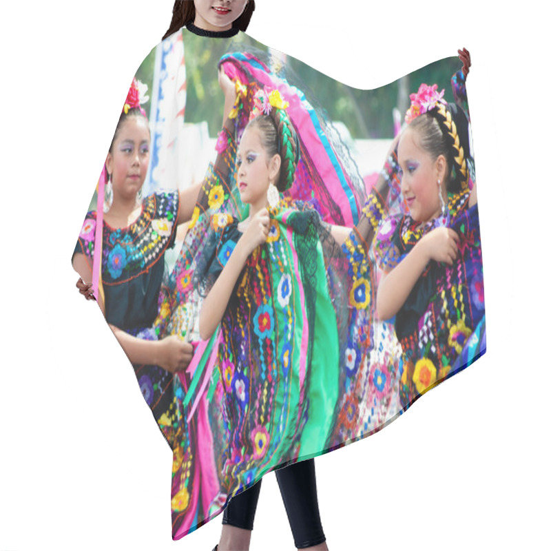 Personality  Mexican Dancers Hair Cutting Cape