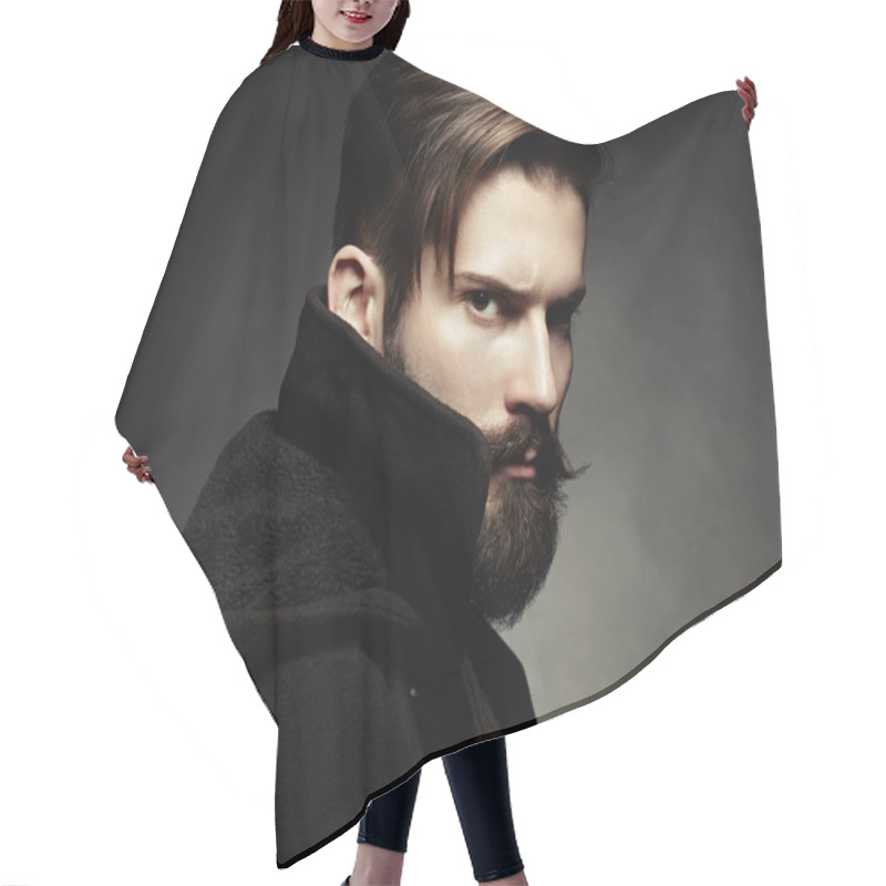 Personality  Portrait Of Handsome Man With Beard Hair Cutting Cape