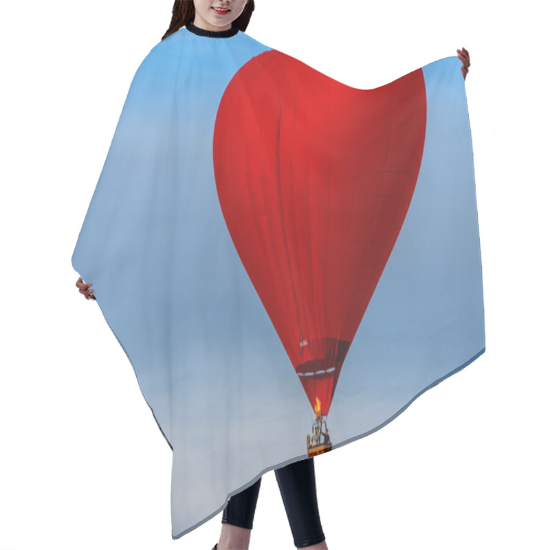 Personality  Man And Woman Flying In The Hot Air Balloon Hair Cutting Cape