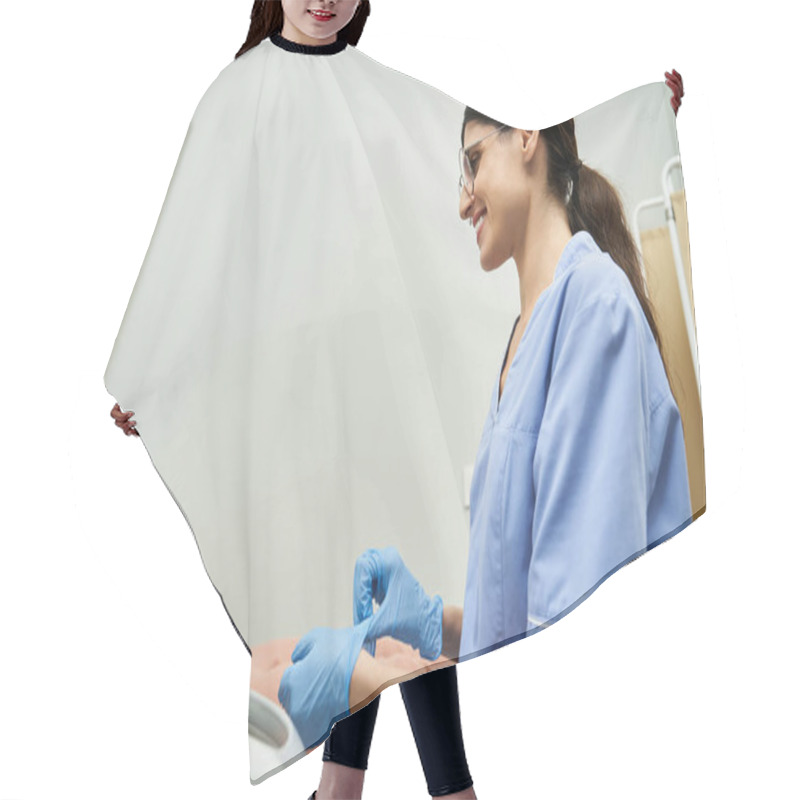 Personality  A Gynecologist Interacts With Her Patient, Ensuring A Comfortable Checkup Experience. Hair Cutting Cape