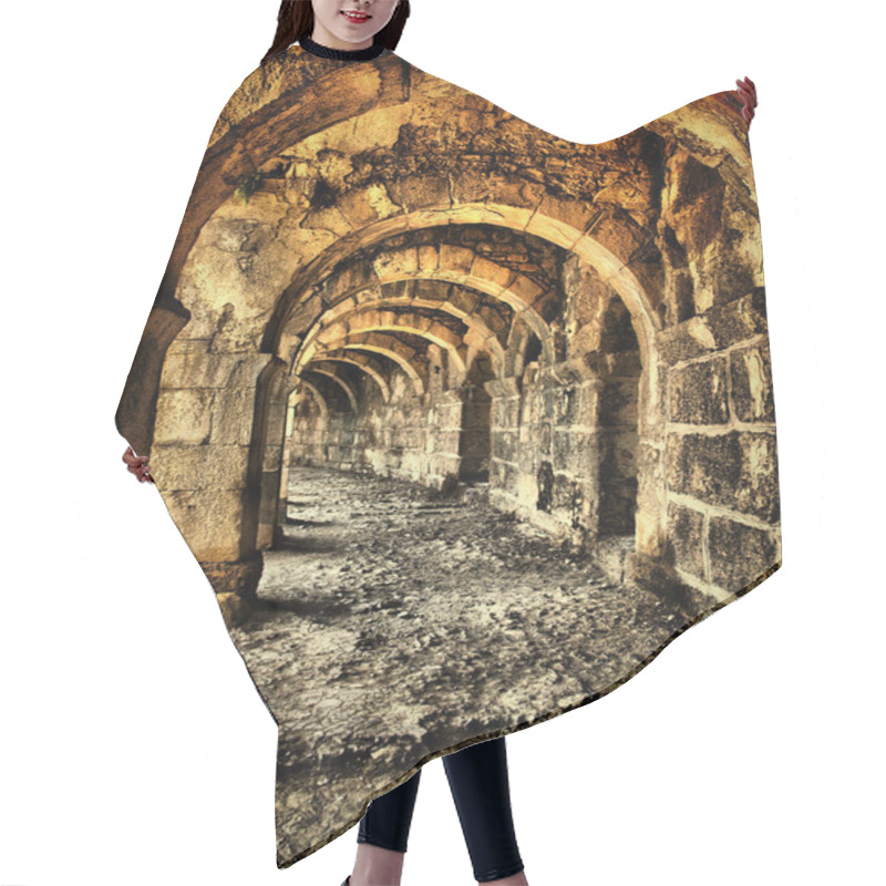 Personality  Ancient Corridor Hair Cutting Cape