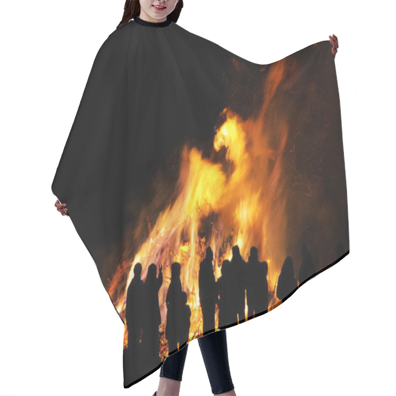 Personality  Walpurgis Night Bonfire 104 Hair Cutting Cape