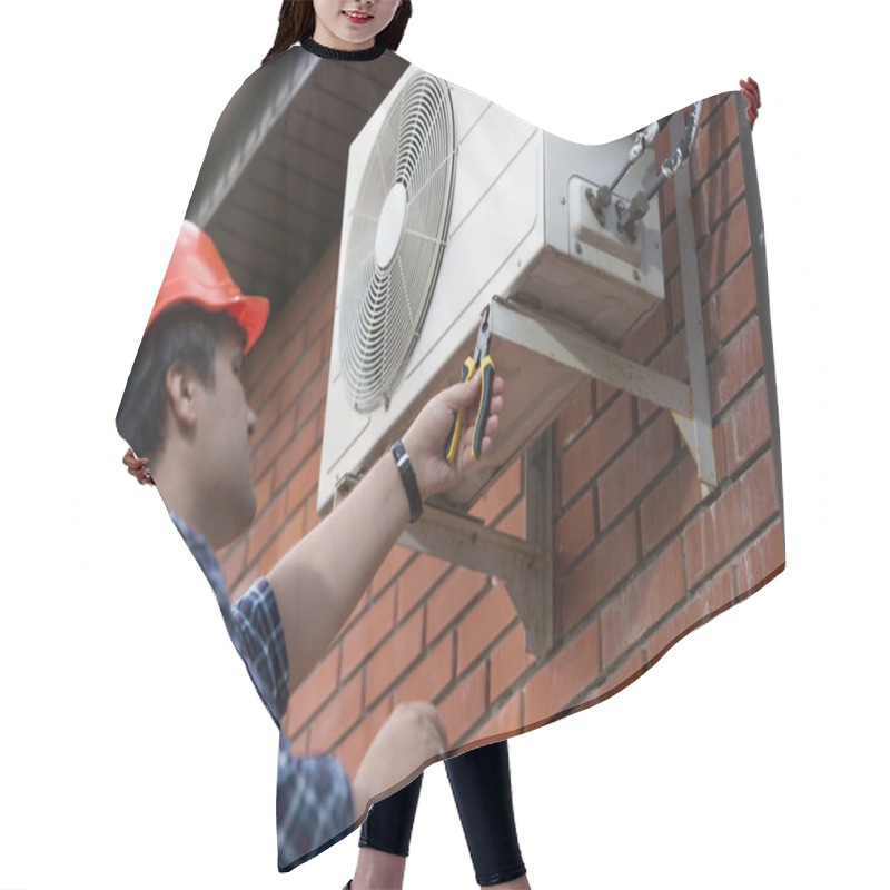 Personality  Technician In Hardhat Connecting Outdoor Air Conditioning Unit Hair Cutting Cape