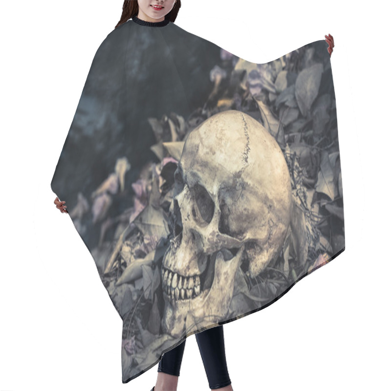 Personality  Still Life Skull Hair Cutting Cape