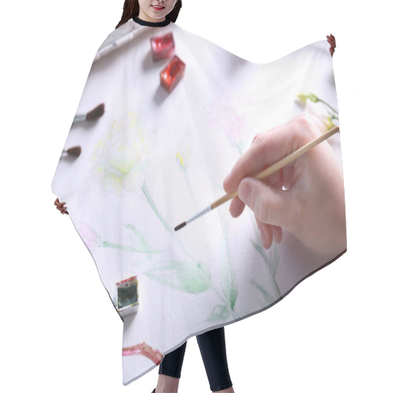 Personality  Woman Drawing Flower   Hair Cutting Cape