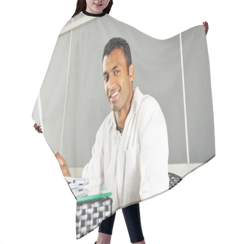 Personality  Indian Man With Laptop Smiling To The Camera Hair Cutting Cape