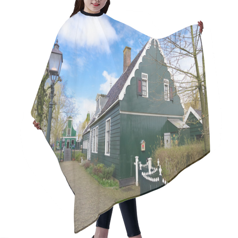 Personality  Authentic Dutch Houses Hair Cutting Cape