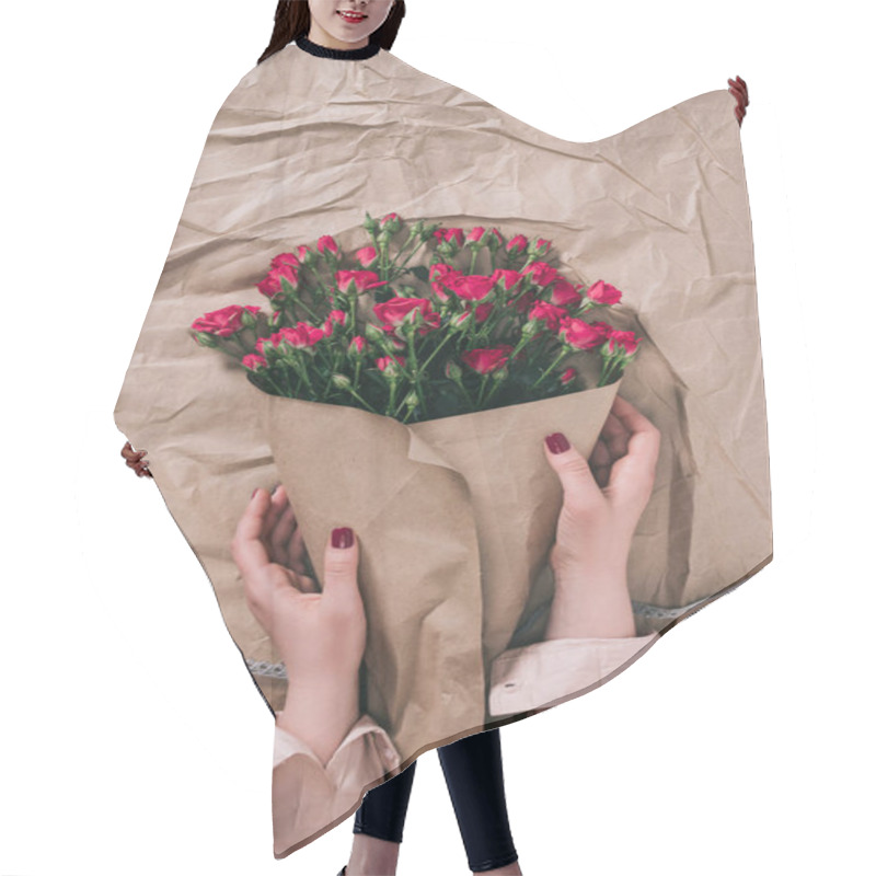 Personality  Partial View Of Female Hands And Bouquet Of Roses In Craft Paper Hair Cutting Cape