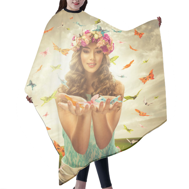 Personality  Woman Surrounded By Many Butterflies Hair Cutting Cape