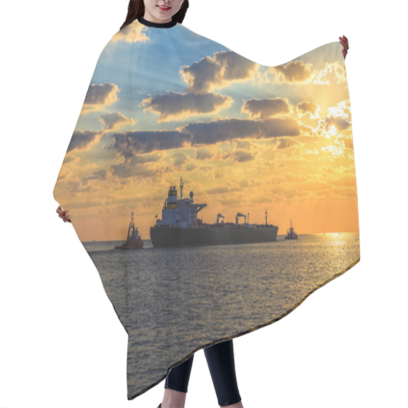 Personality  Solar Convoy Hair Cutting Cape