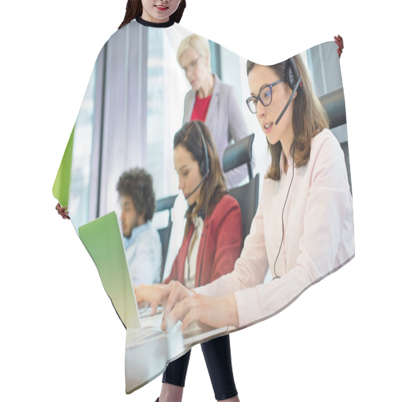 Personality  Customer Service Representative Using Laptop Hair Cutting Cape