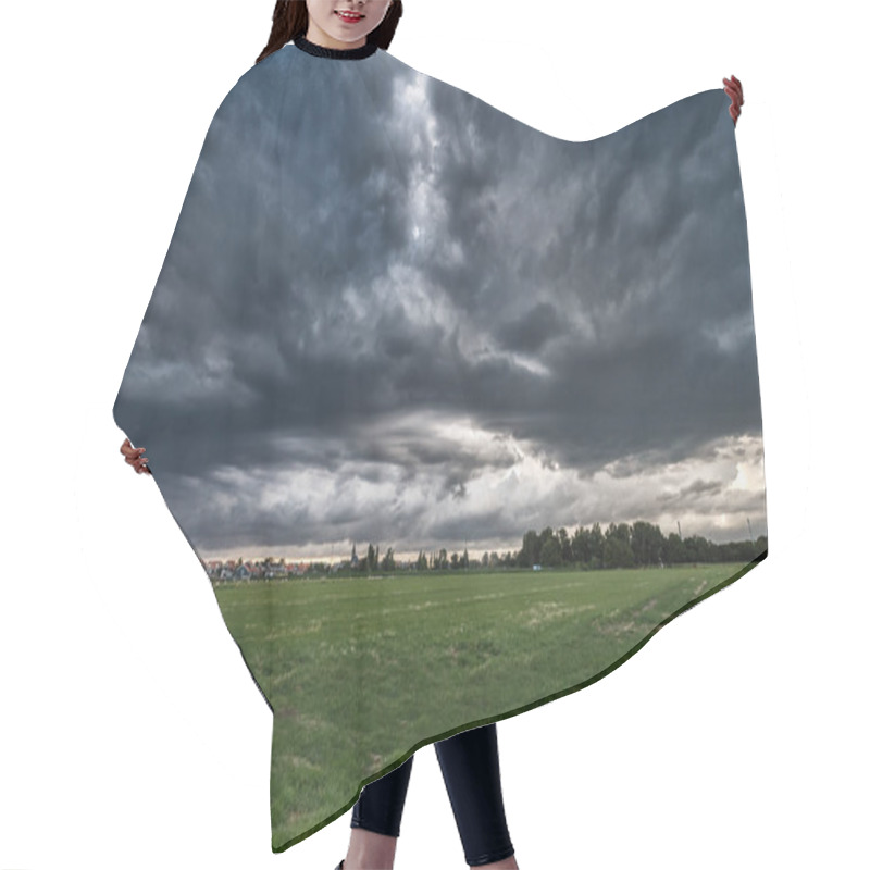 Personality  Stormy Weather With Dramatic Sky Hair Cutting Cape