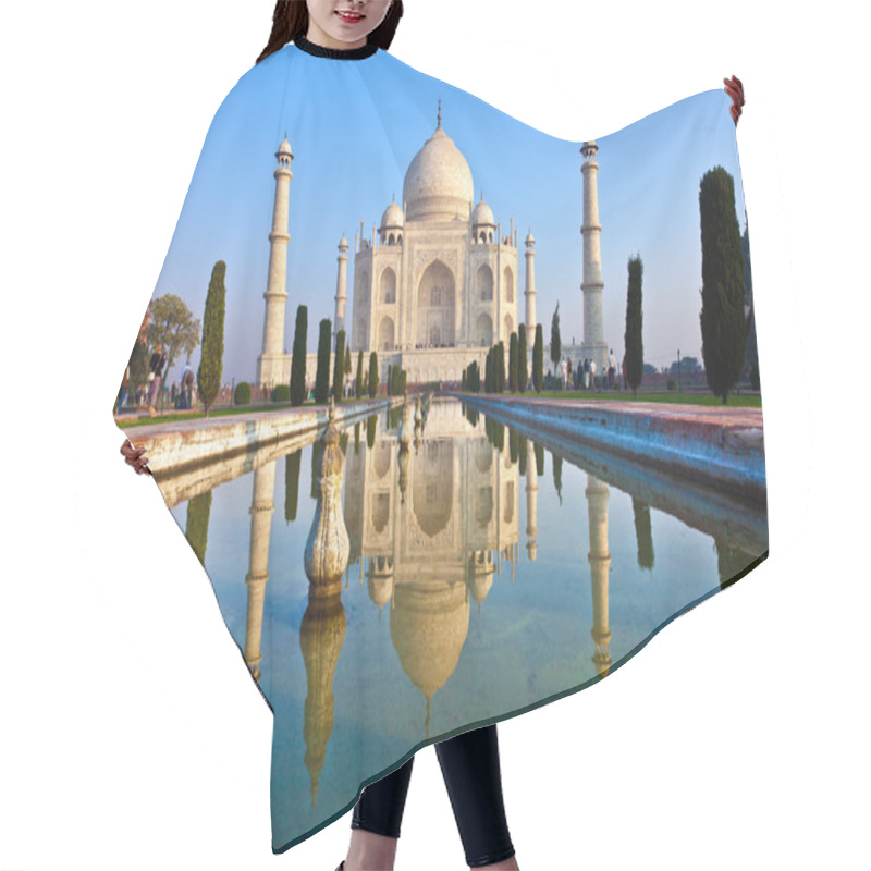 Personality  Taj Mahal In India Hair Cutting Cape