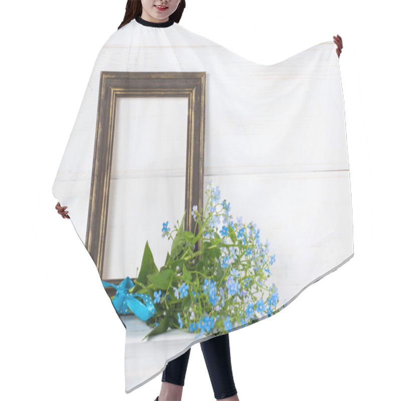 Personality  Me-nots Flowers And Photo Frame  Hair Cutting Cape