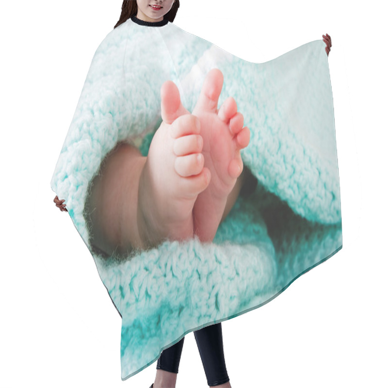 Personality  Baby Feet In Blanket Hair Cutting Cape