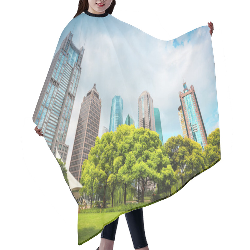 Personality  City Greenbelt With Modern Buildings Hair Cutting Cape