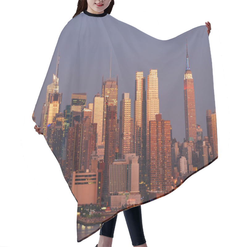 Personality  New York City Manhattan sunset hair cutting cape