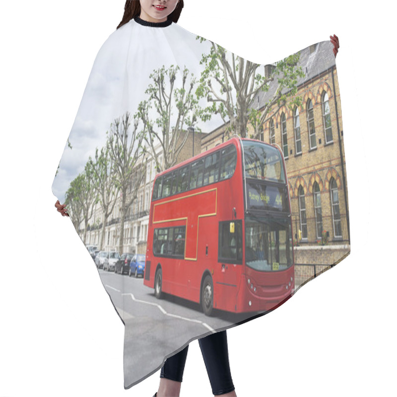 Personality  Red Bus In London Hair Cutting Cape