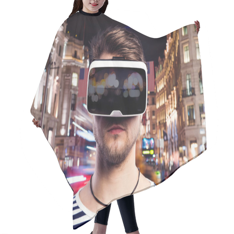 Personality  Man Wearing Virtual Reality Goggles Hair Cutting Cape