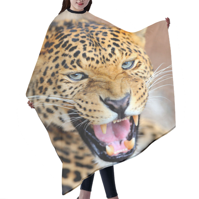 Personality  Leopard Hair Cutting Cape