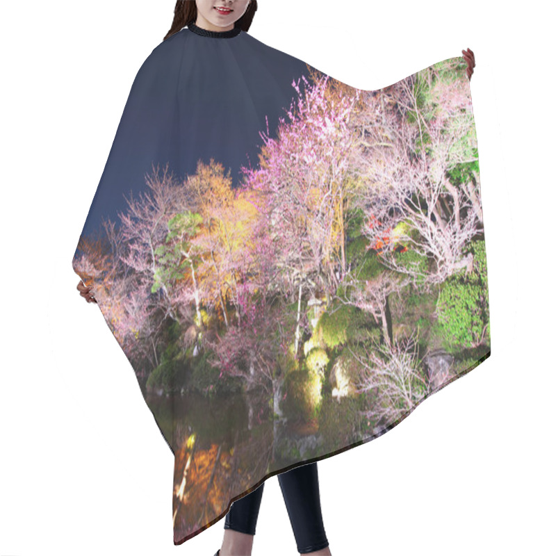 Personality  Sakura And River At Night Hair Cutting Cape