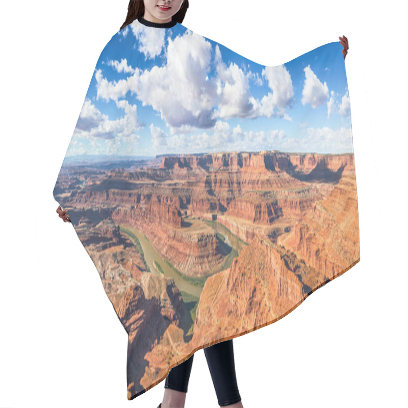 Personality  Beautiful Panoramic View Of Famous Cliffs And Canyons In Dead Horse Point State Park And Colorado River Meanders On A Sunny Day With Blue Sky And Scenic Clouds In Summer, American Southwest, Utah, USA Hair Cutting Cape