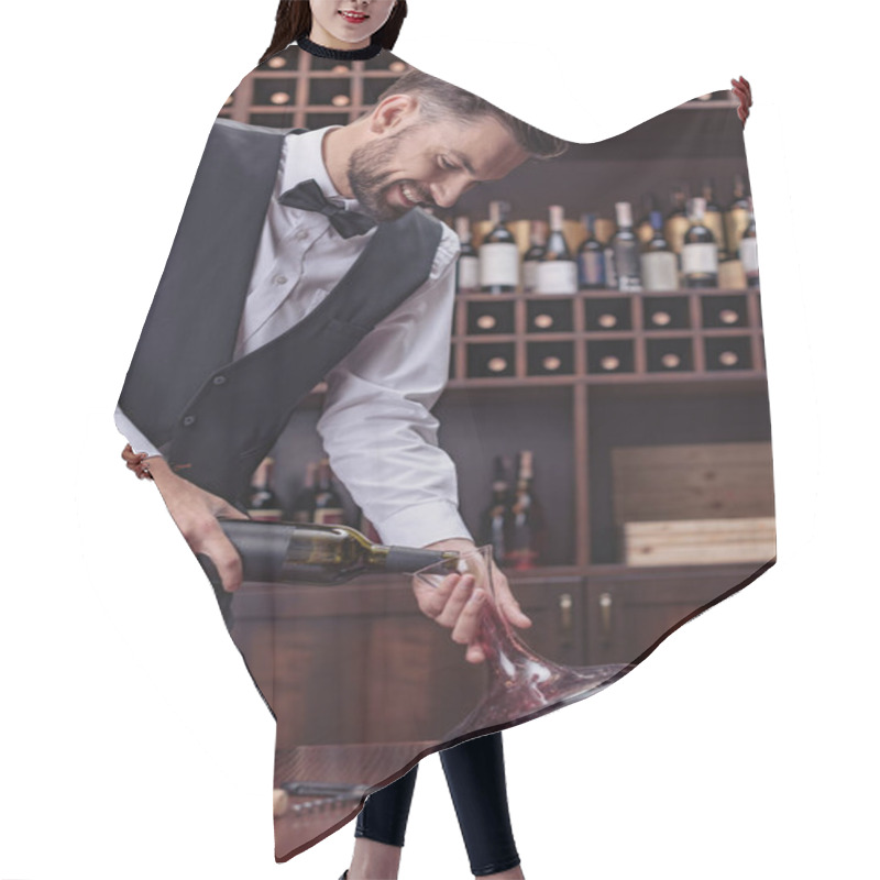 Personality  Sommelier Pouring Red Wine Hair Cutting Cape