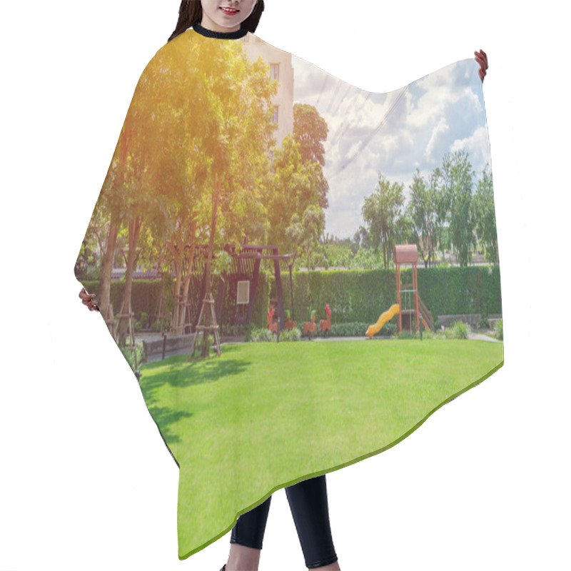 Personality  Green Lawn Field Backyard Playground Nature Garden Outdoor Space For Children Background. Hair Cutting Cape