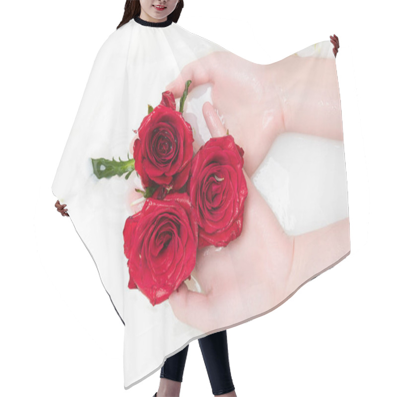 Personality  Red Roses Hair Cutting Cape