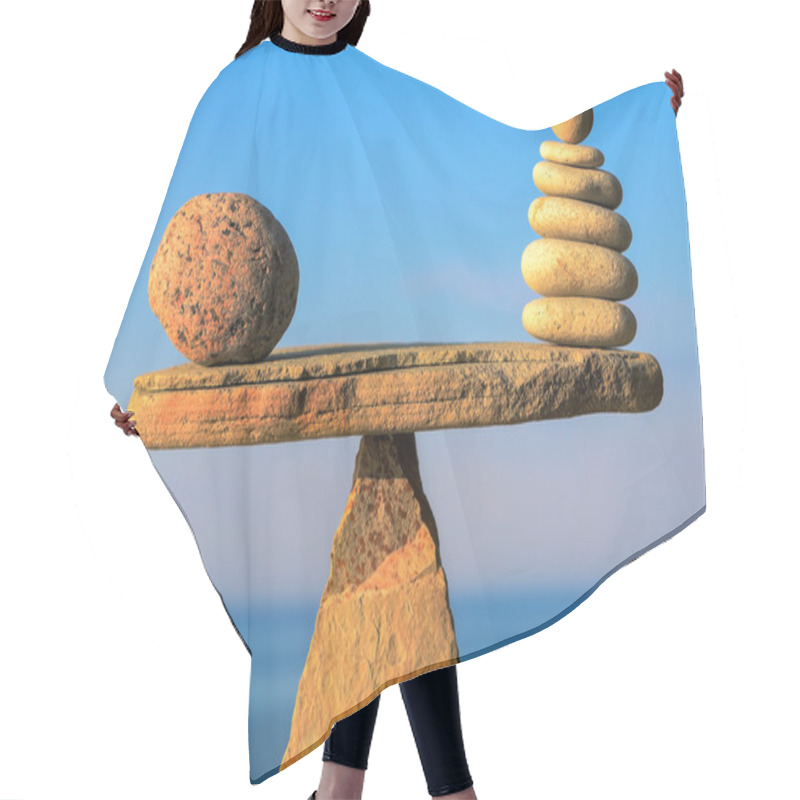 Personality  Symmetric Balance Hair Cutting Cape