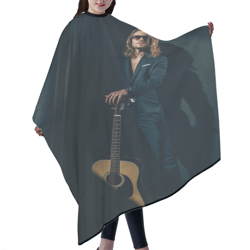 Personality  Stylish Man With Guitar Hair Cutting Cape