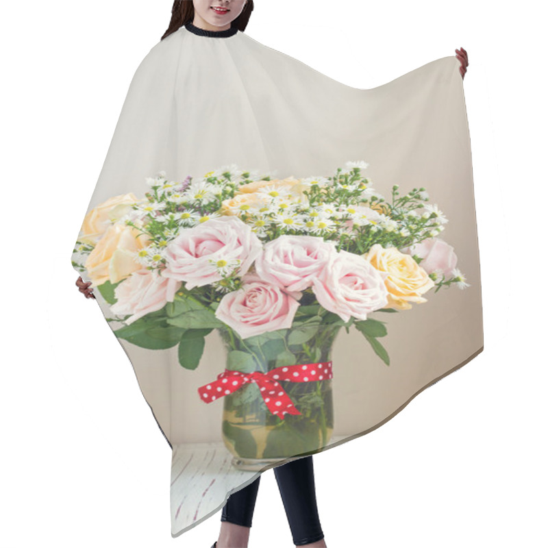 Personality  Beautiful Rose Bouquet Over Bright Wall Hair Cutting Cape