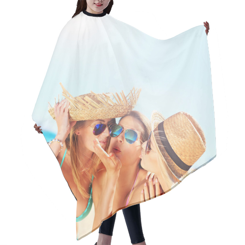 Personality  Two Women Kissing Friend On The Beach Hair Cutting Cape