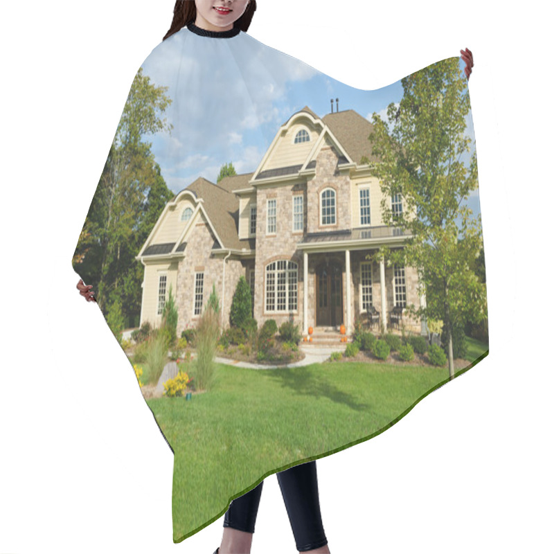 Personality  Upscale Suburban House Hair Cutting Cape