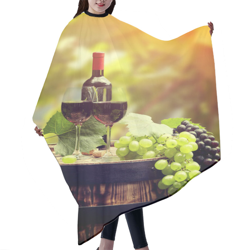 Personality  Glasses Of Red Wine Hair Cutting Cape