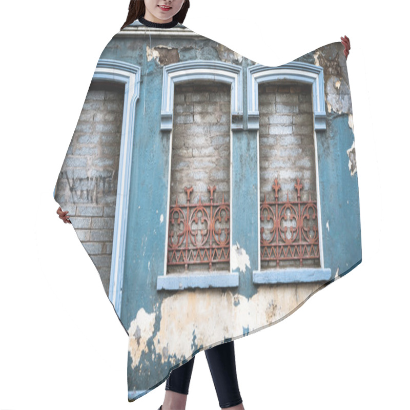 Personality  Old Abandoned Building Facade Hair Cutting Cape