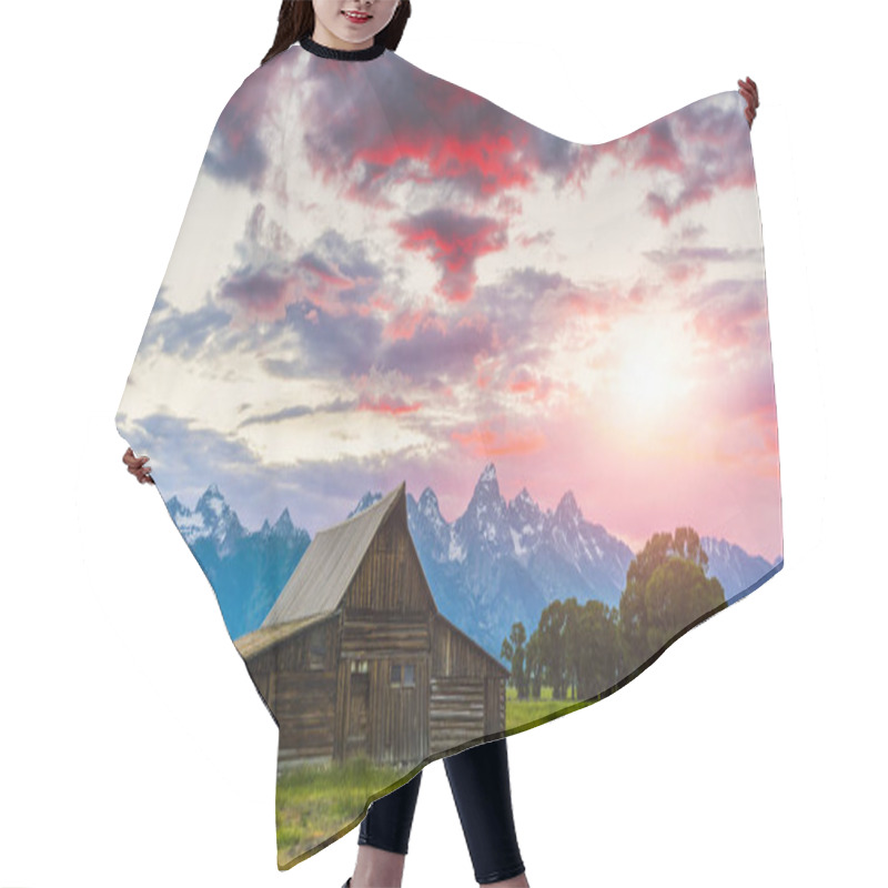 Personality  Grand Teton National Park On The Day With Reflection In River. Hair Cutting Cape