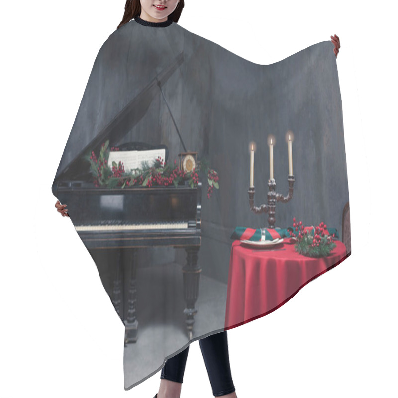 Personality  Luxury Restaurant Interior Hair Cutting Cape